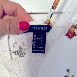 Beautiful light weight summer just. Comfortable and sexy.